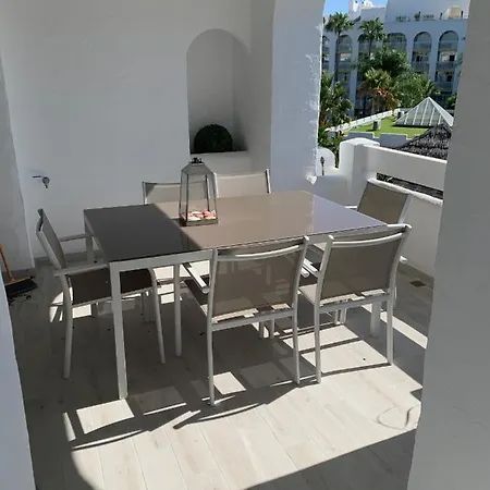 La Isla Apartment